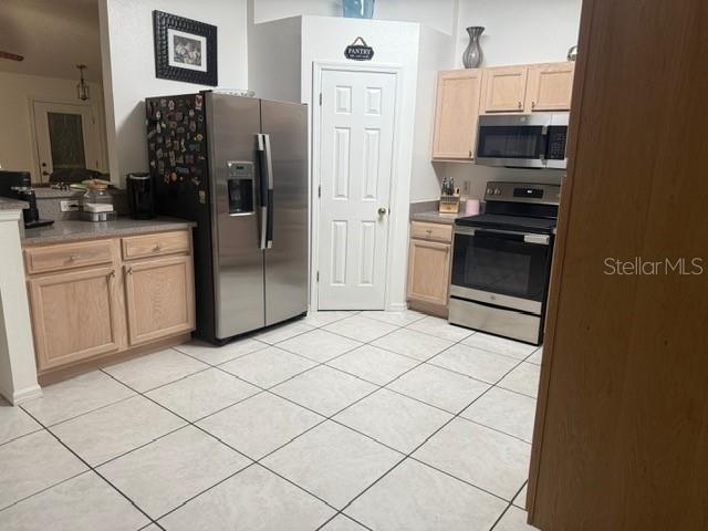 Image 6 of 19 For 632 Goodrich Drive