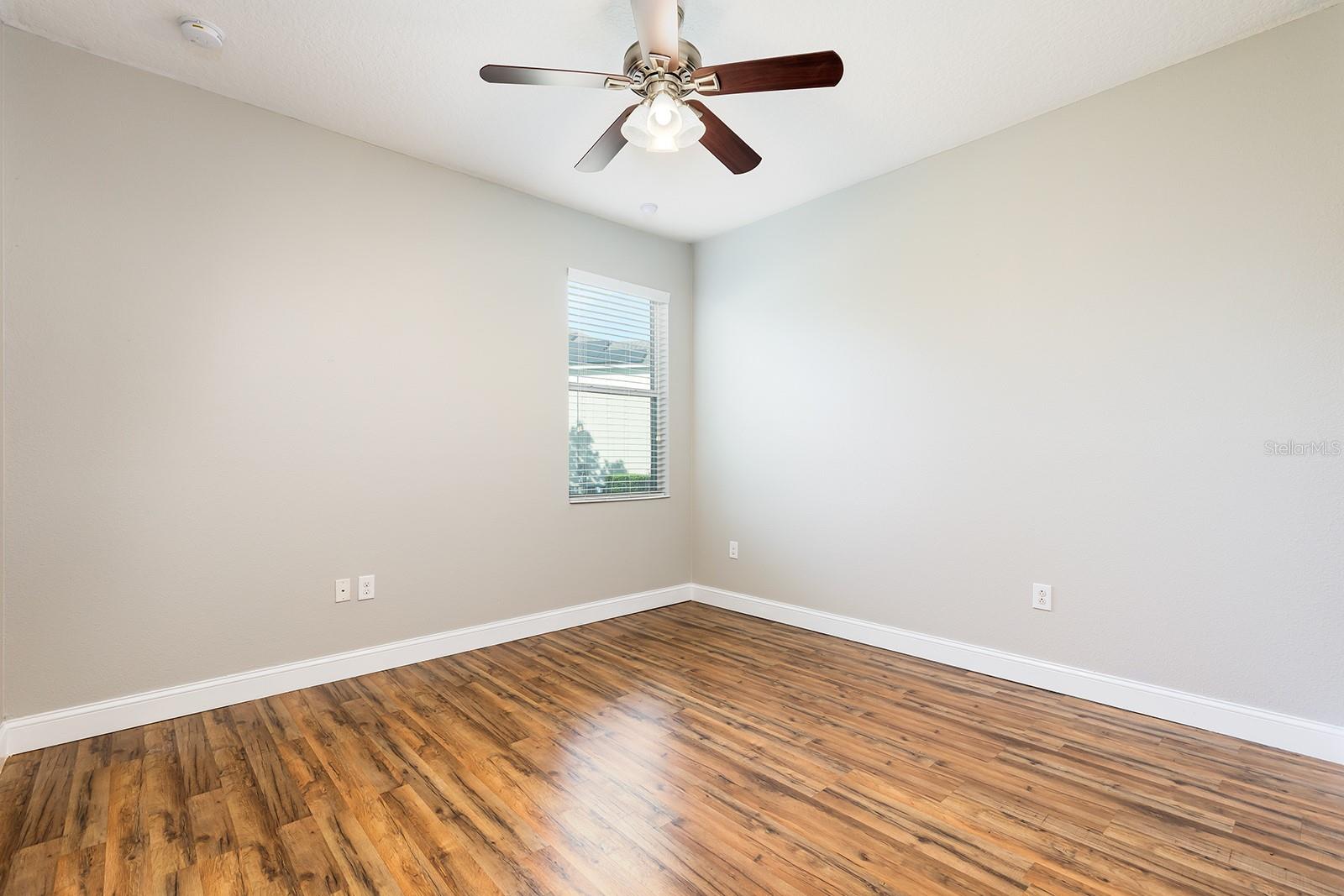 Image 24 of 41 For 2450 Misty Cove Circle