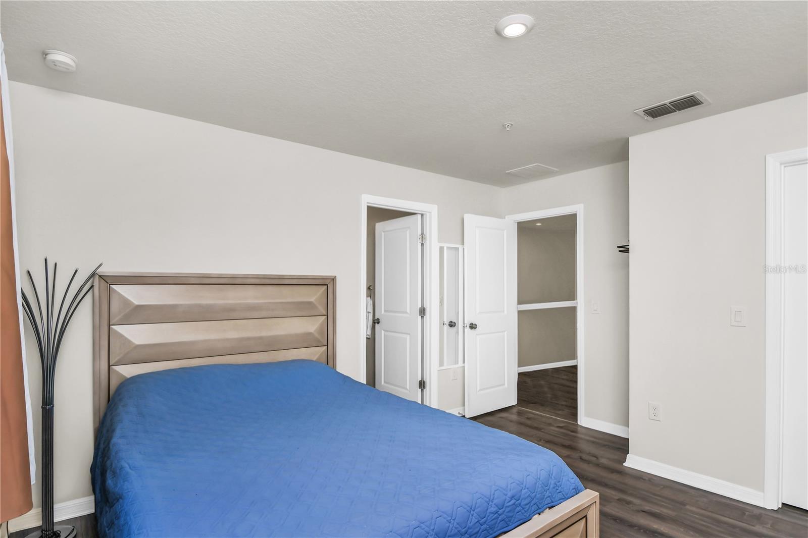 Image 15 of 28 For 2087 Crystal Bell Street