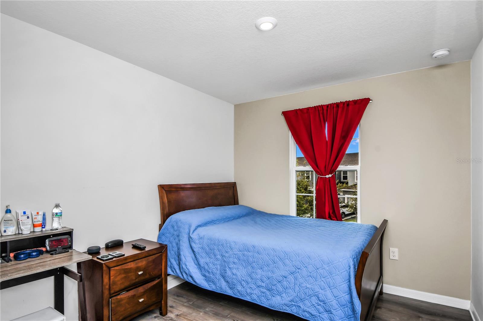 Image 18 of 28 For 2087 Crystal Bell Street