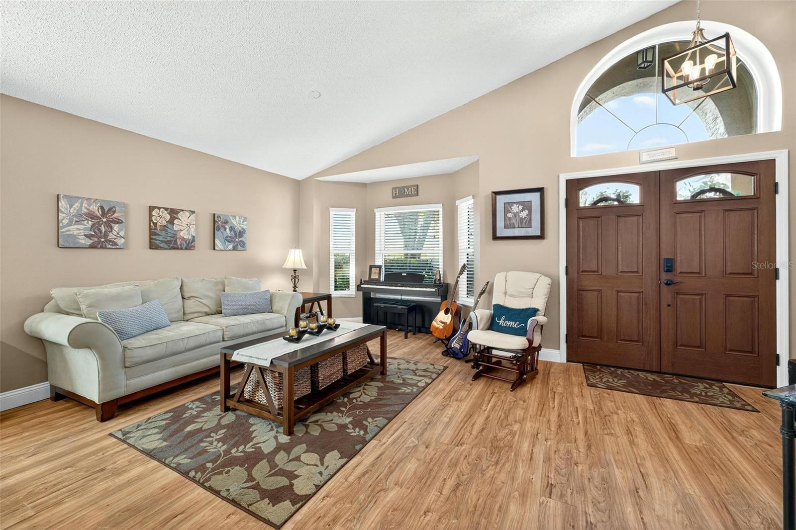 Image 9 of 72 For 497 Randon Terrace
