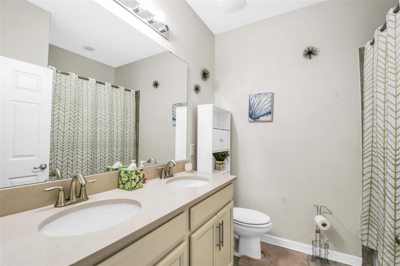 Image 17 of 37 For 1821 Benevento Street