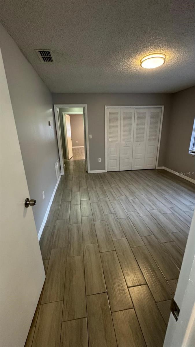 Image 10 of 22 For 1017 Beecher Street