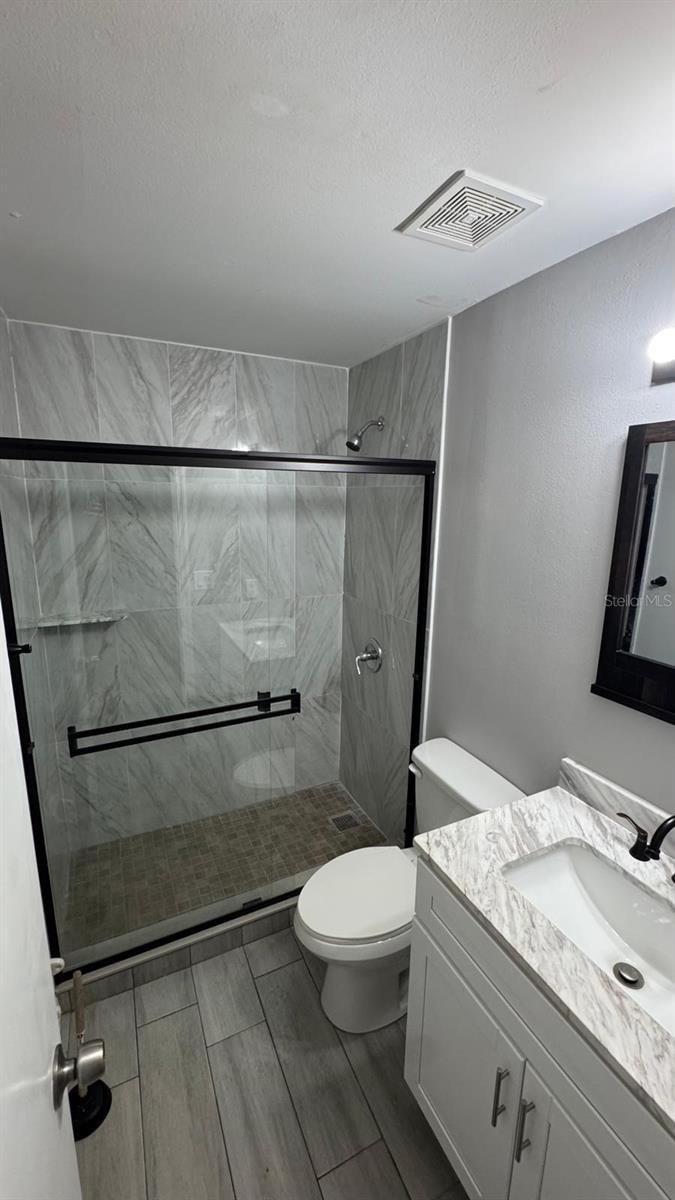 Image 11 of 22 For 1017 Beecher Street