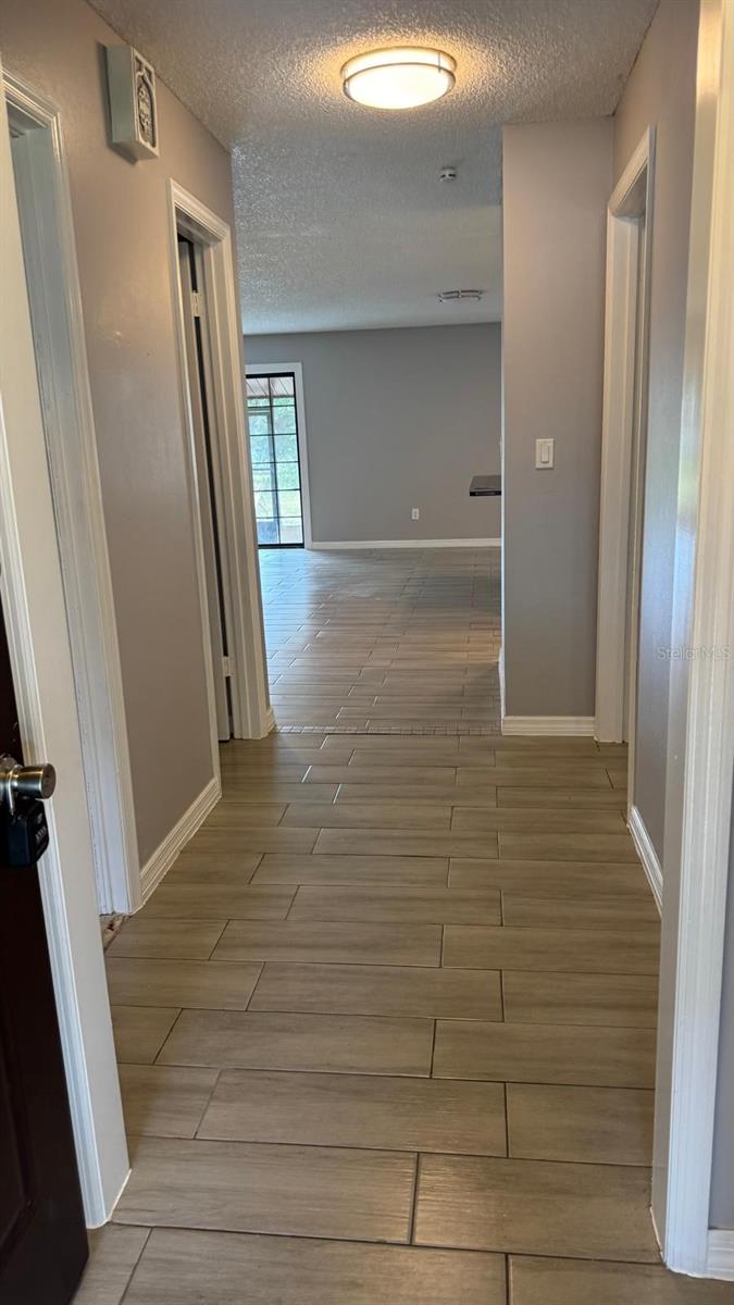 Image 5 of 22 For 1017 Beecher Street