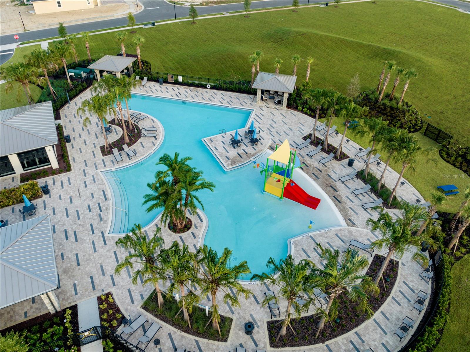 Image 3 of 11 For 1864 Ross Hammock Avenue