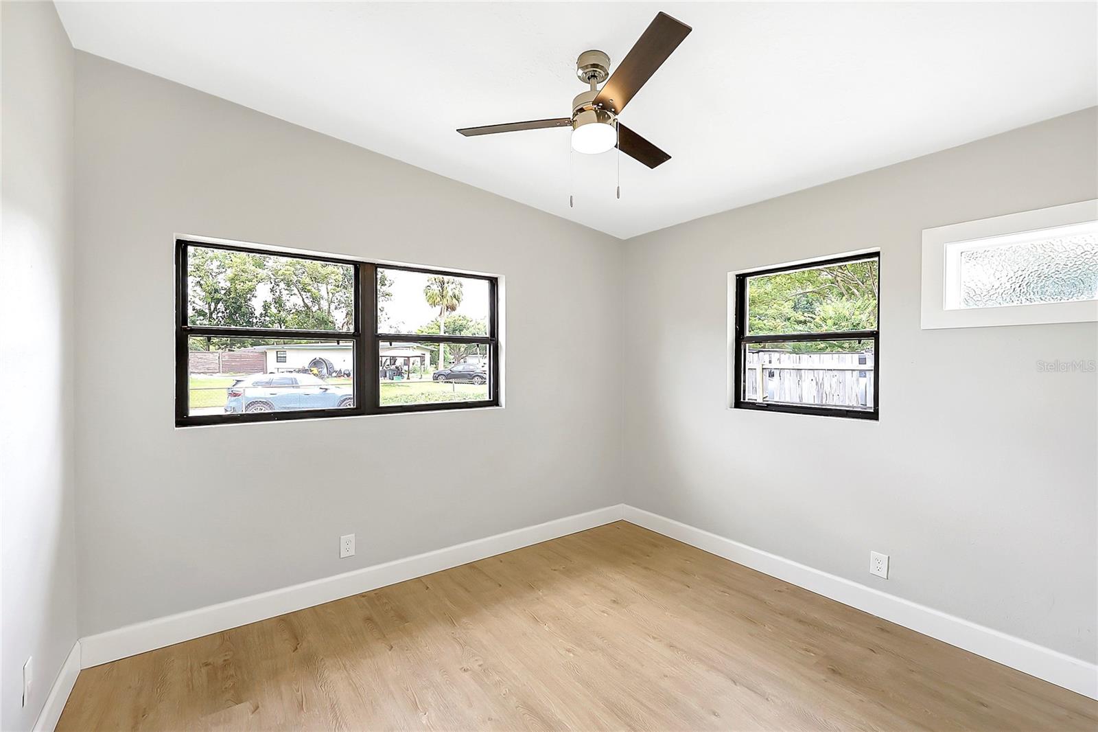 Image 16 of 32 For 619 Mimosa Terrace