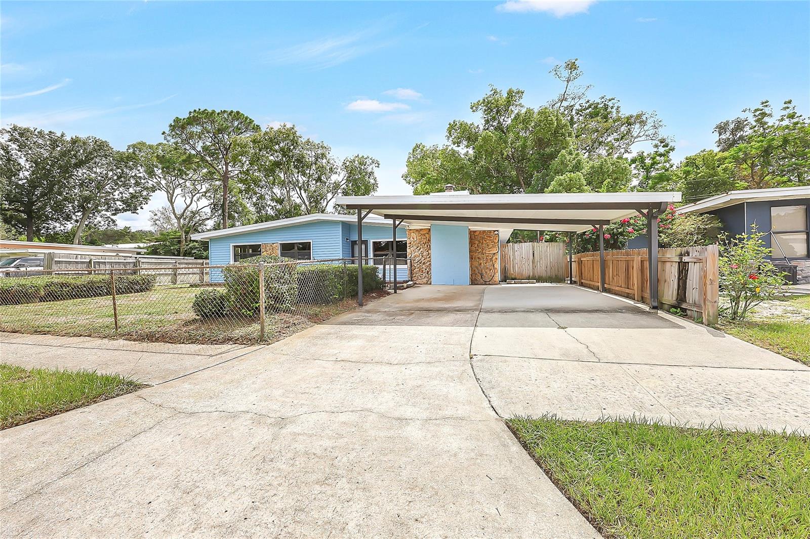 Image 2 of 32 For 619 Mimosa Terrace