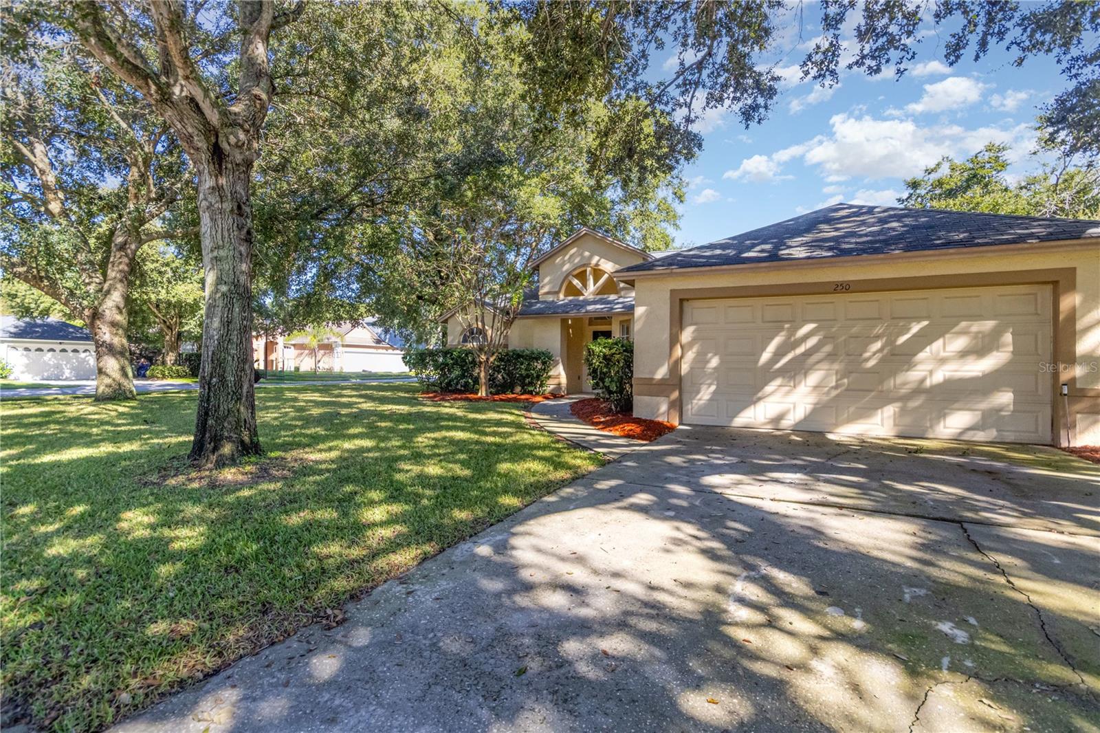 Image 2 of 15 For 250 Misty Meadow Dr