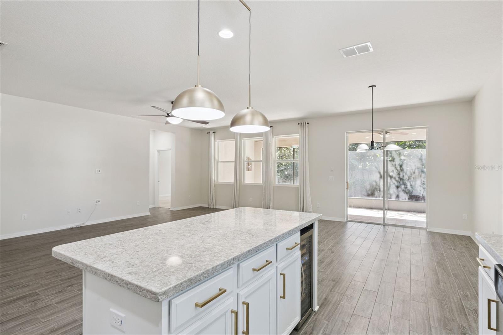 Image 21 of 62 For 14580 Cedar Hill Drive