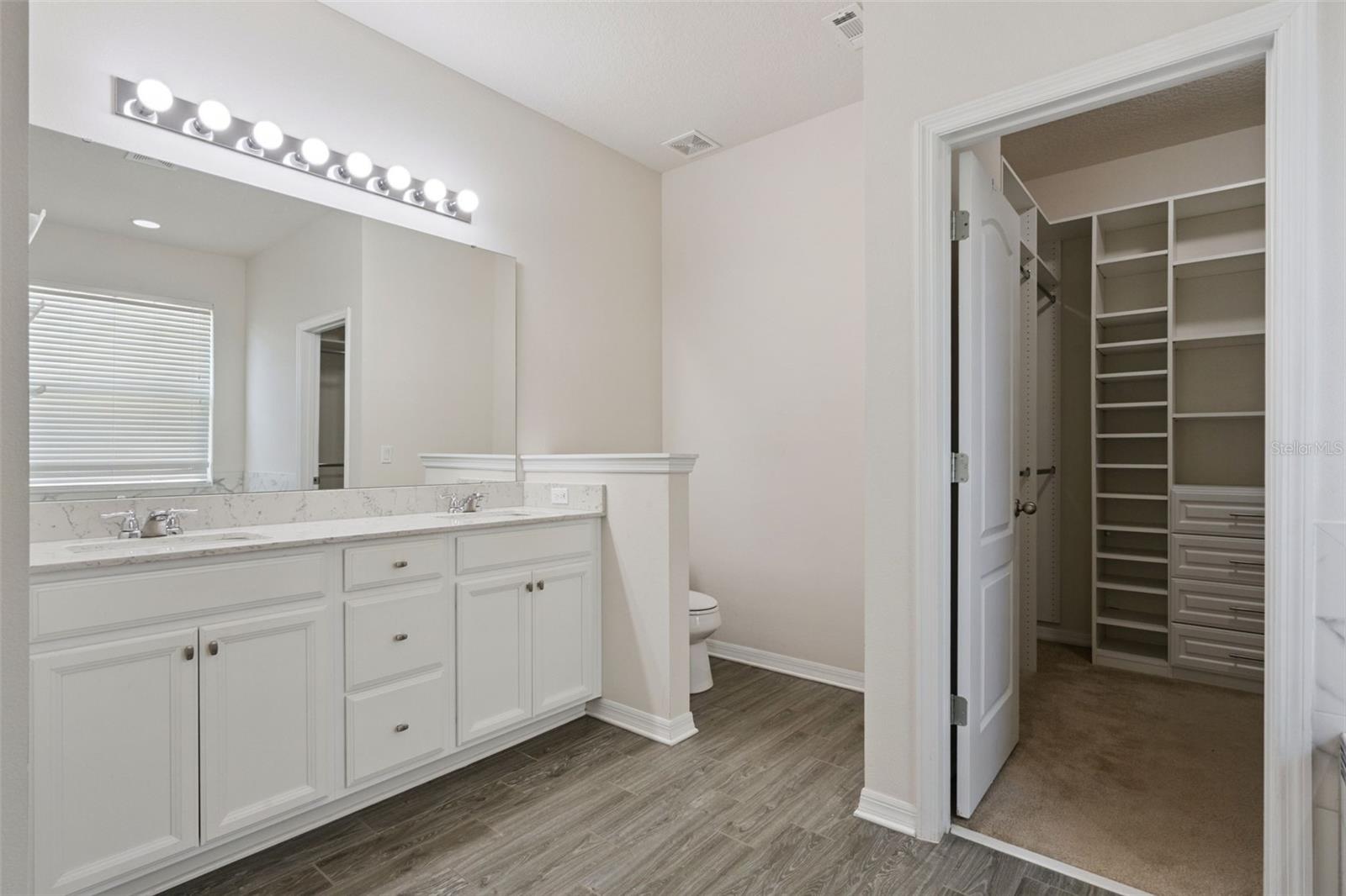 Image 28 of 62 For 14580 Cedar Hill Drive