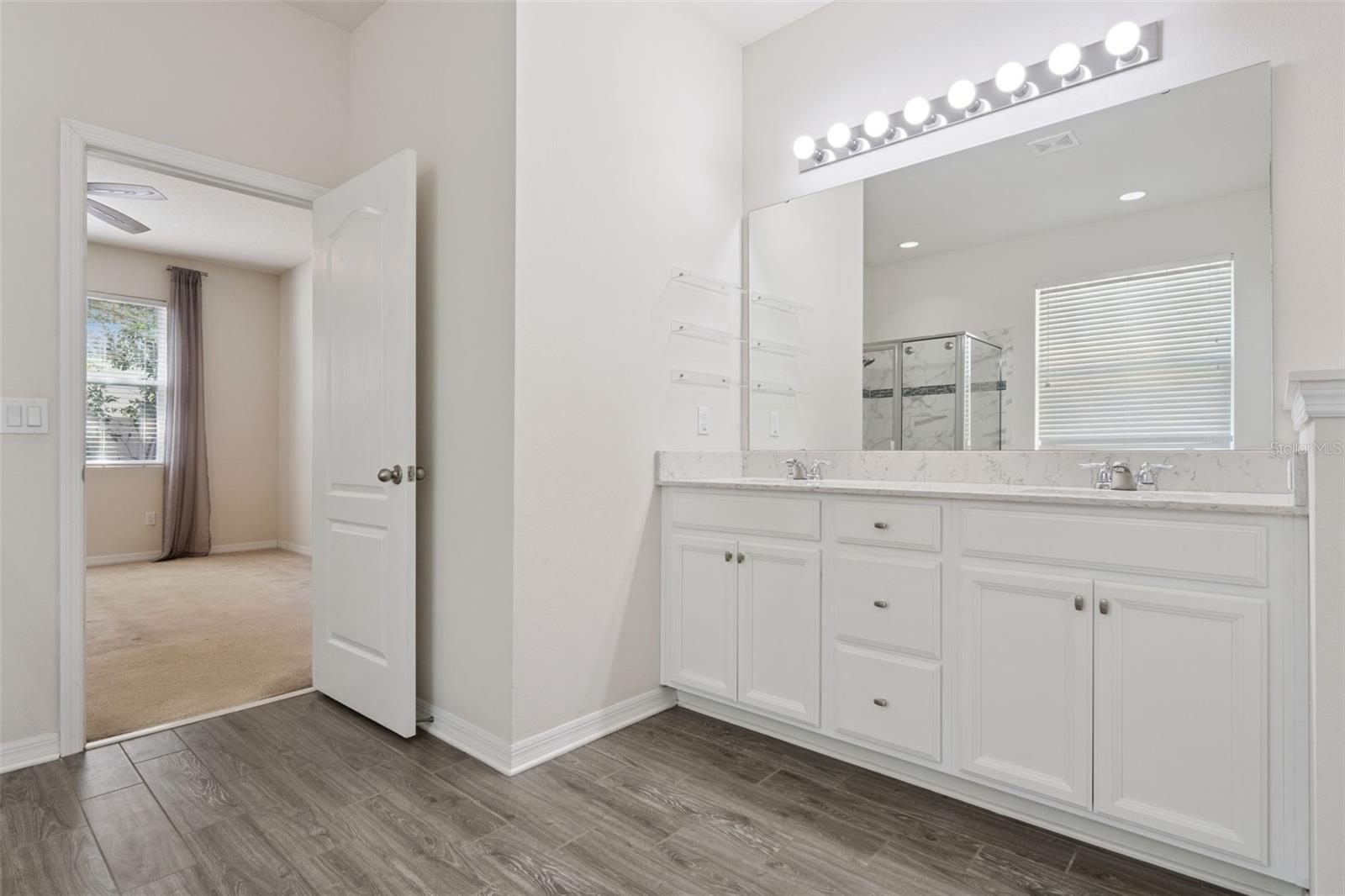 Image 31 of 62 For 14580 Cedar Hill Drive