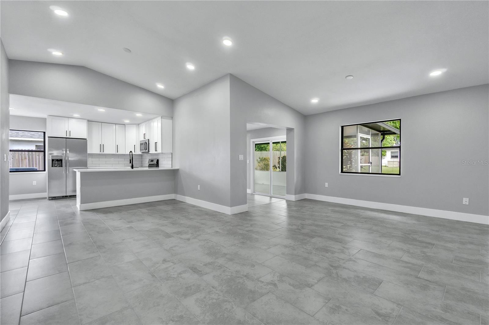 Image 3 of 42 For 2679 Forest View Lane