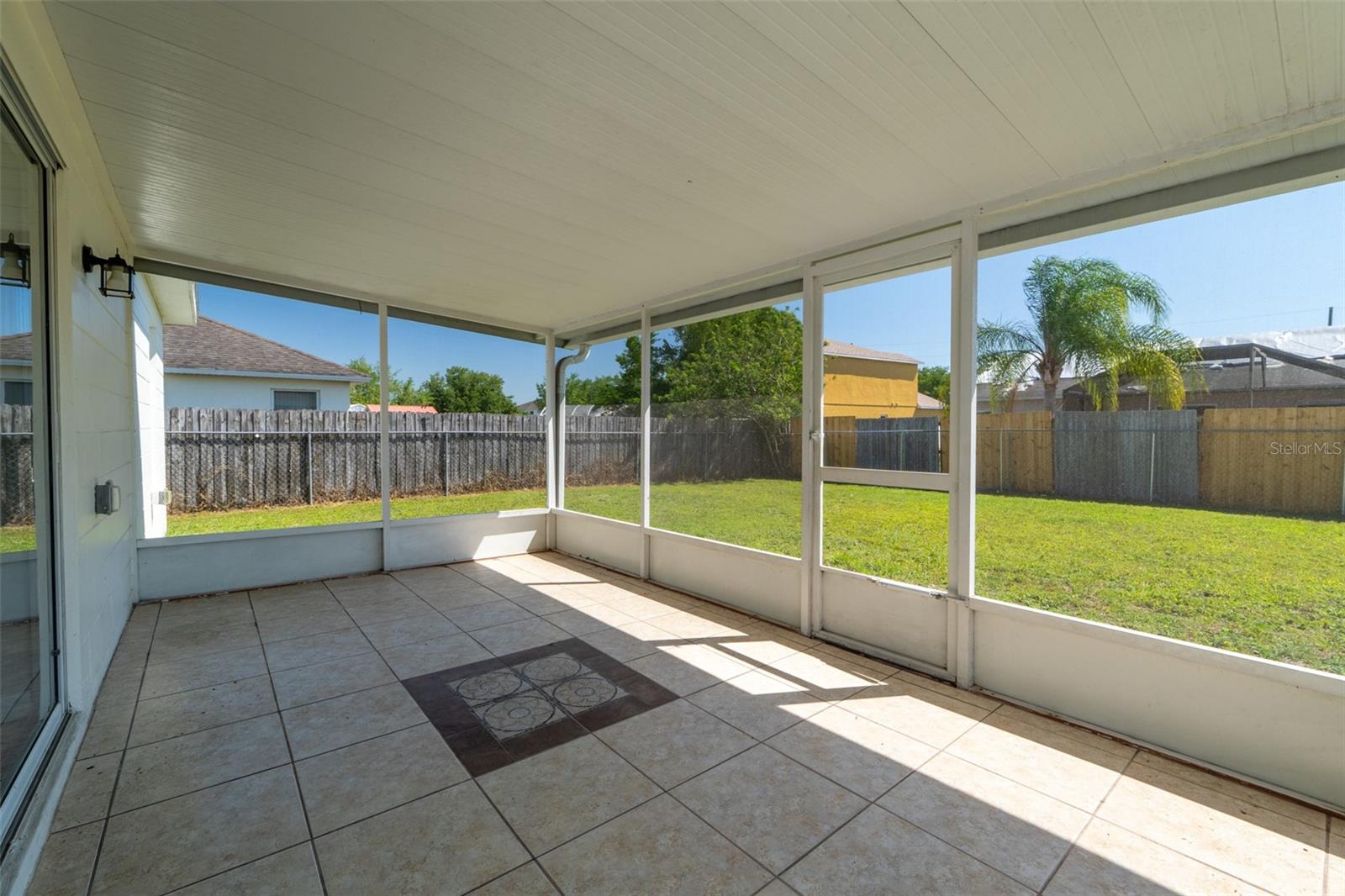 Image 22 of 26 For 719 Versailles Lane