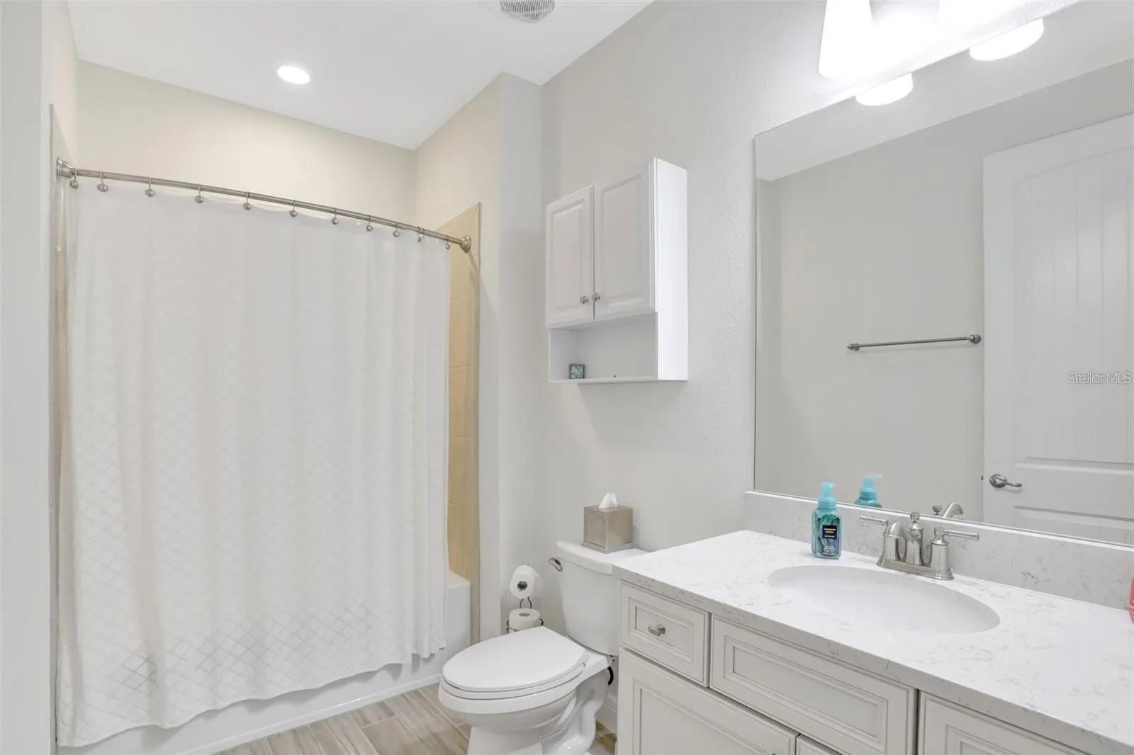 Image 21 of 97 For 8044 Lost Shaker Lane