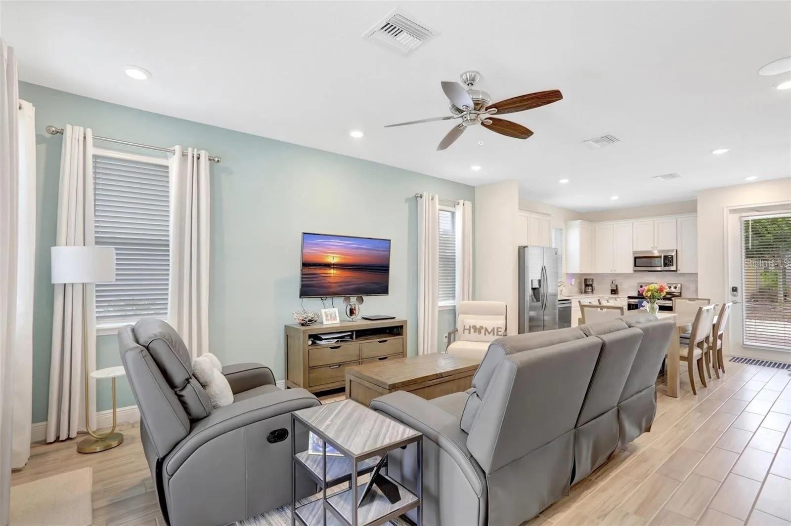 Image 3 of 97 For 8044 Lost Shaker Lane