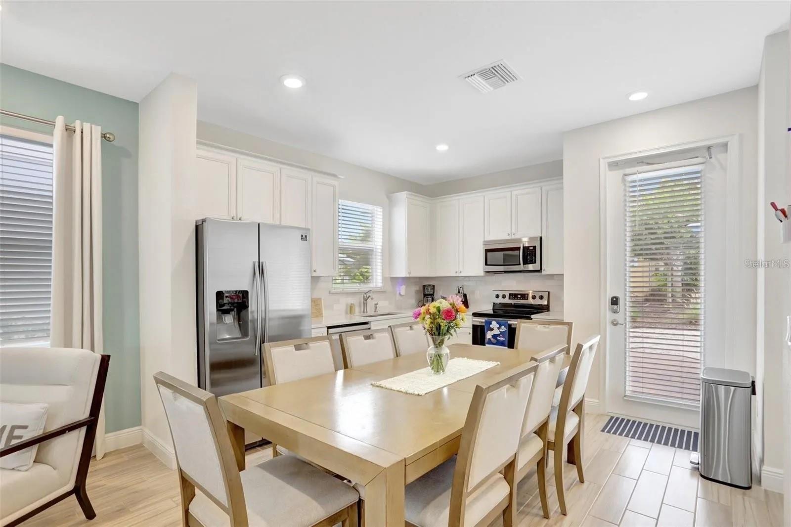 Image 7 of 97 For 8044 Lost Shaker Lane