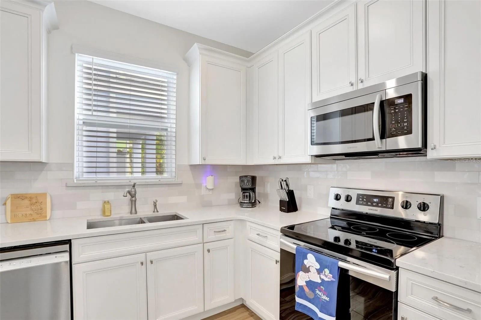 Image 8 of 97 For 8044 Lost Shaker Lane