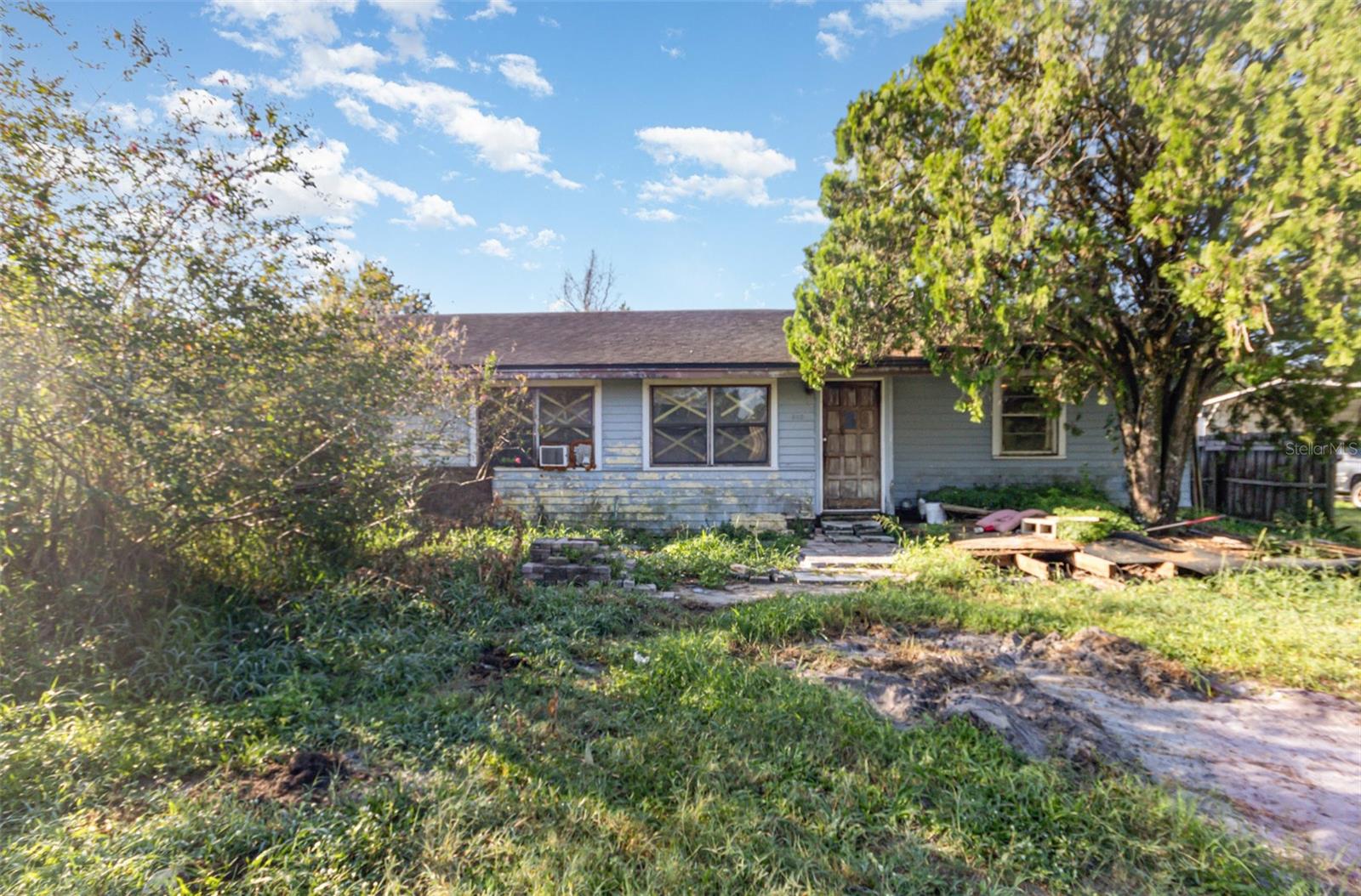 Details for 305 16th Avenue, OCOEE, FL 34761