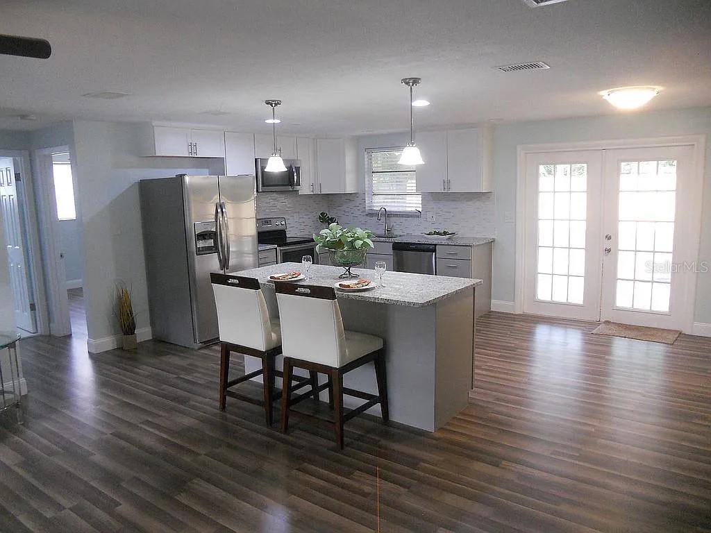 Image 5 of 38 For 1529 Culverhouse Drive