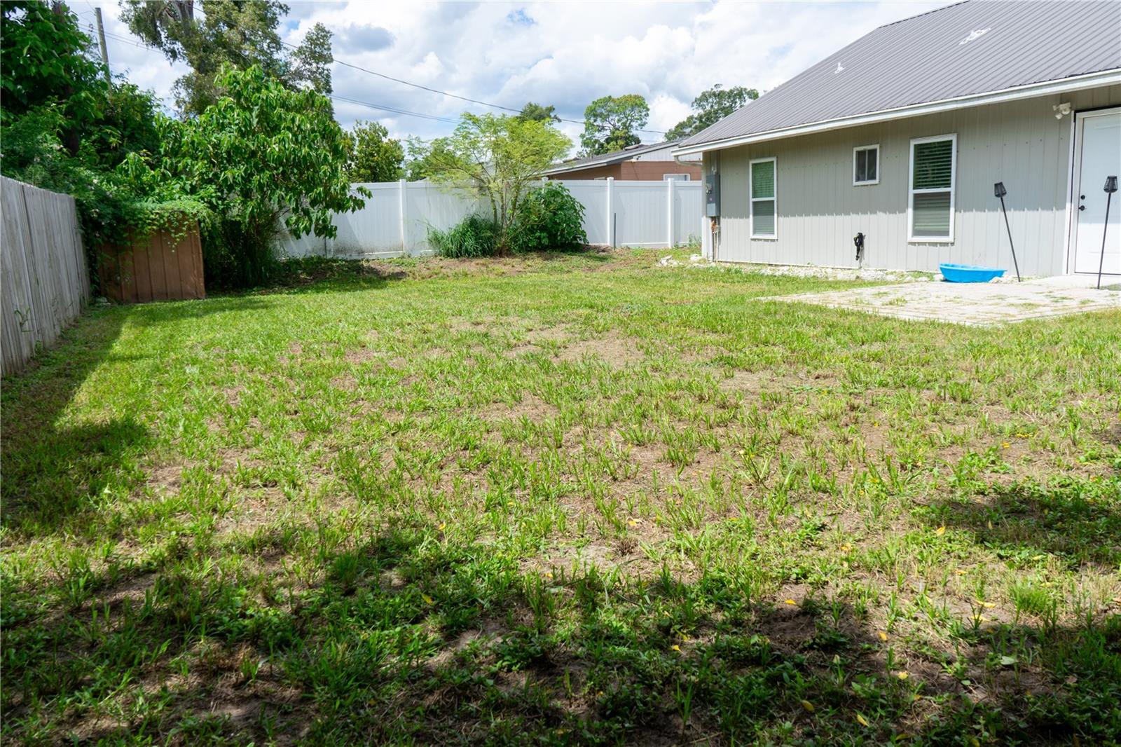 Image 15 of 22 For 5812 Flori Lane