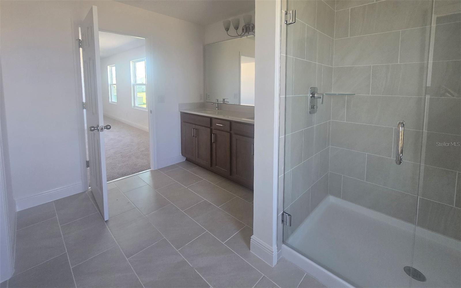 Image 10 of 17 For 14574 Crestavista Avenue