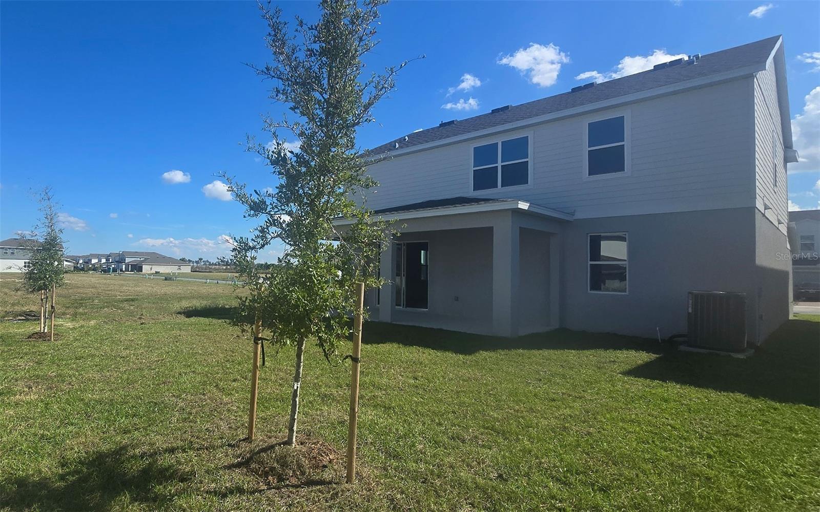 Image 11 of 17 For 14574 Crestavista Avenue