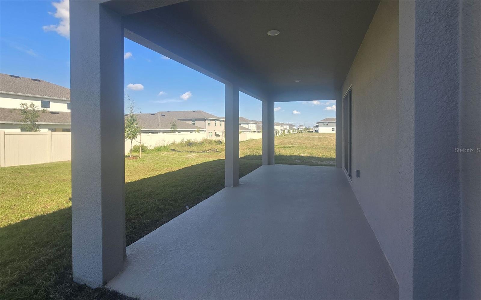 Image 12 of 17 For 14574 Crestavista Avenue