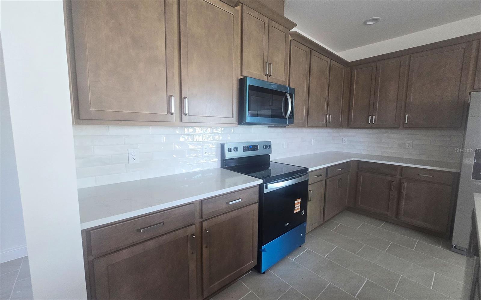 Image 7 of 17 For 14574 Crestavista Avenue