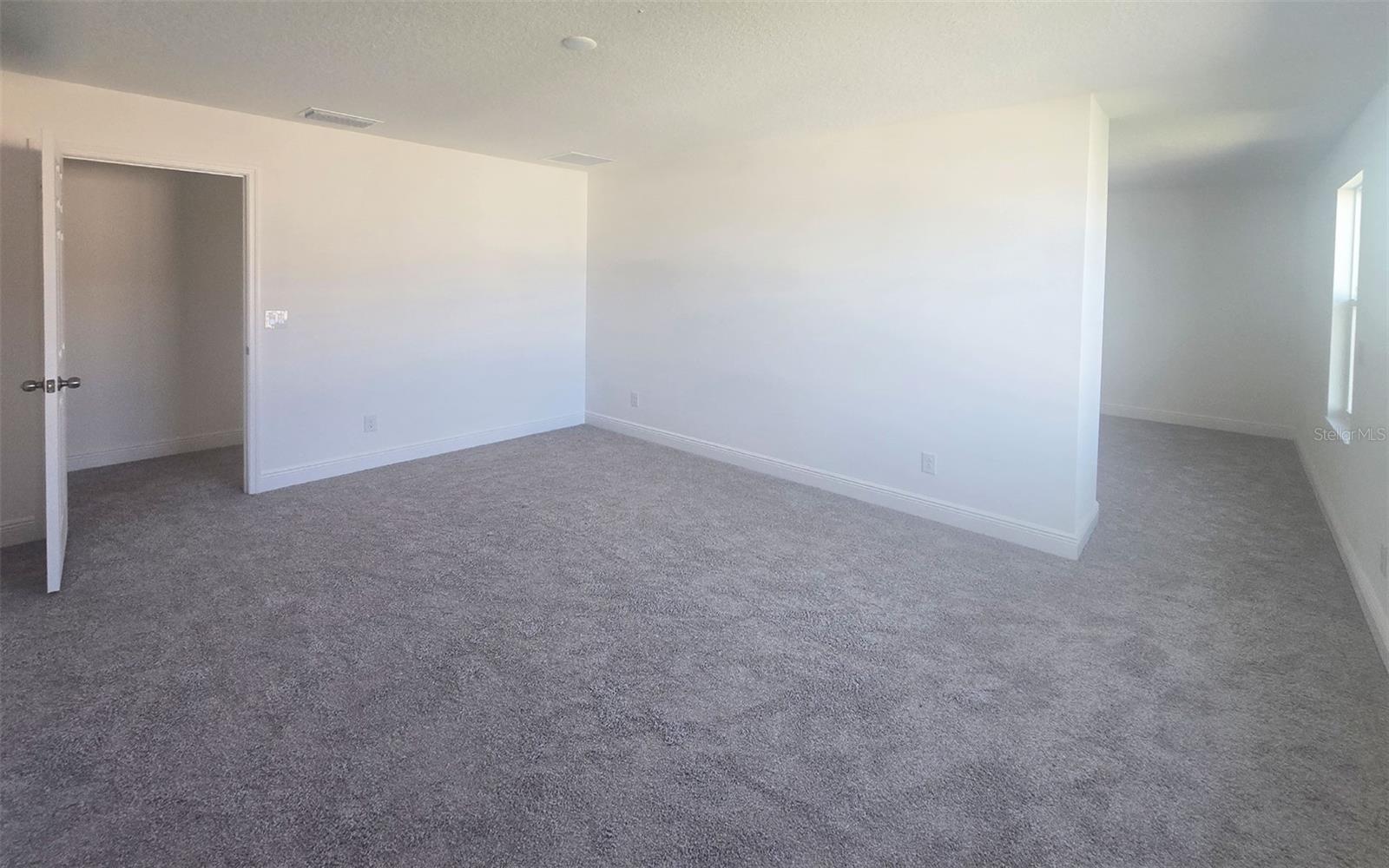 Image 9 of 17 For 14574 Crestavista Avenue