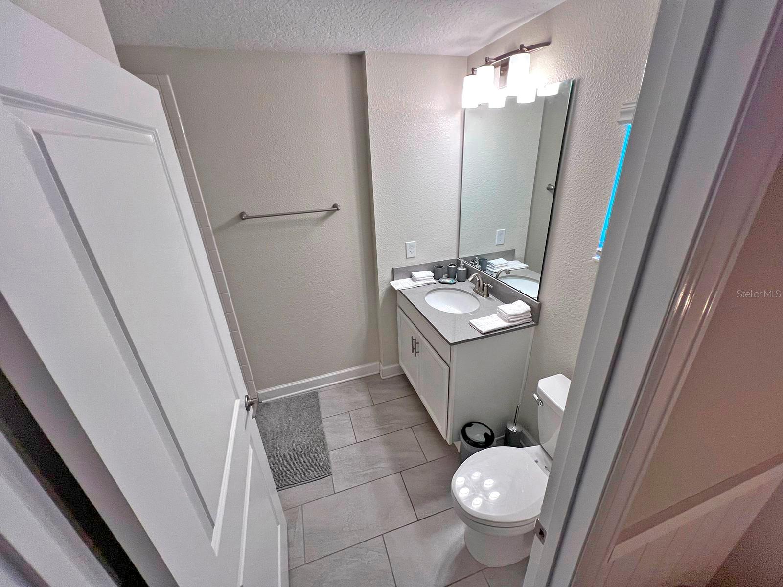 Image 30 of 42 For 5005 Windermere Avenue