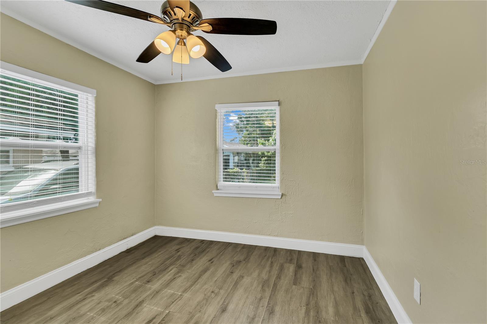 Image 12 of 16 For 1350 20th Street