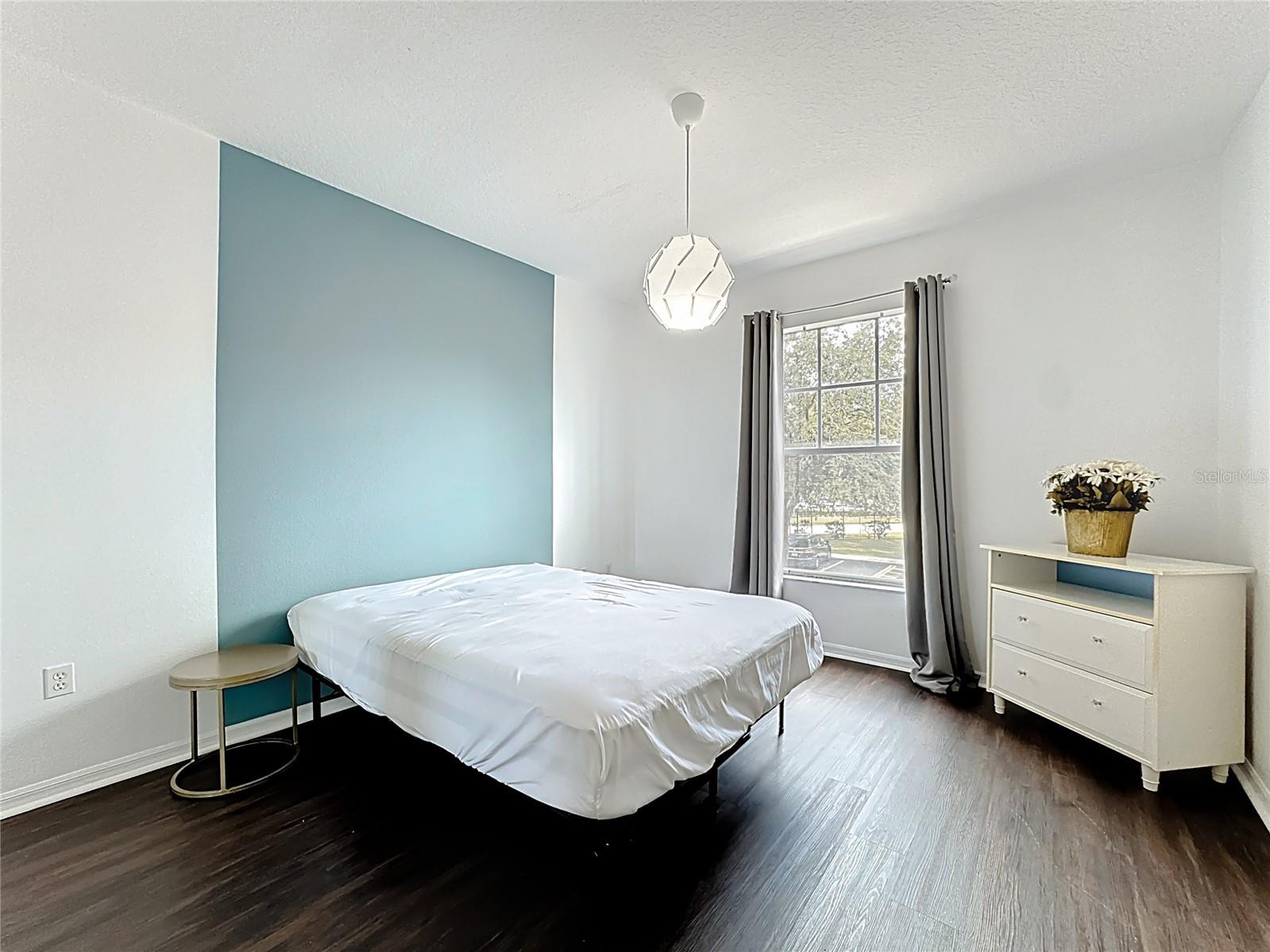 Image 21 of 43 For 5548 Metrowest Boulevard 209