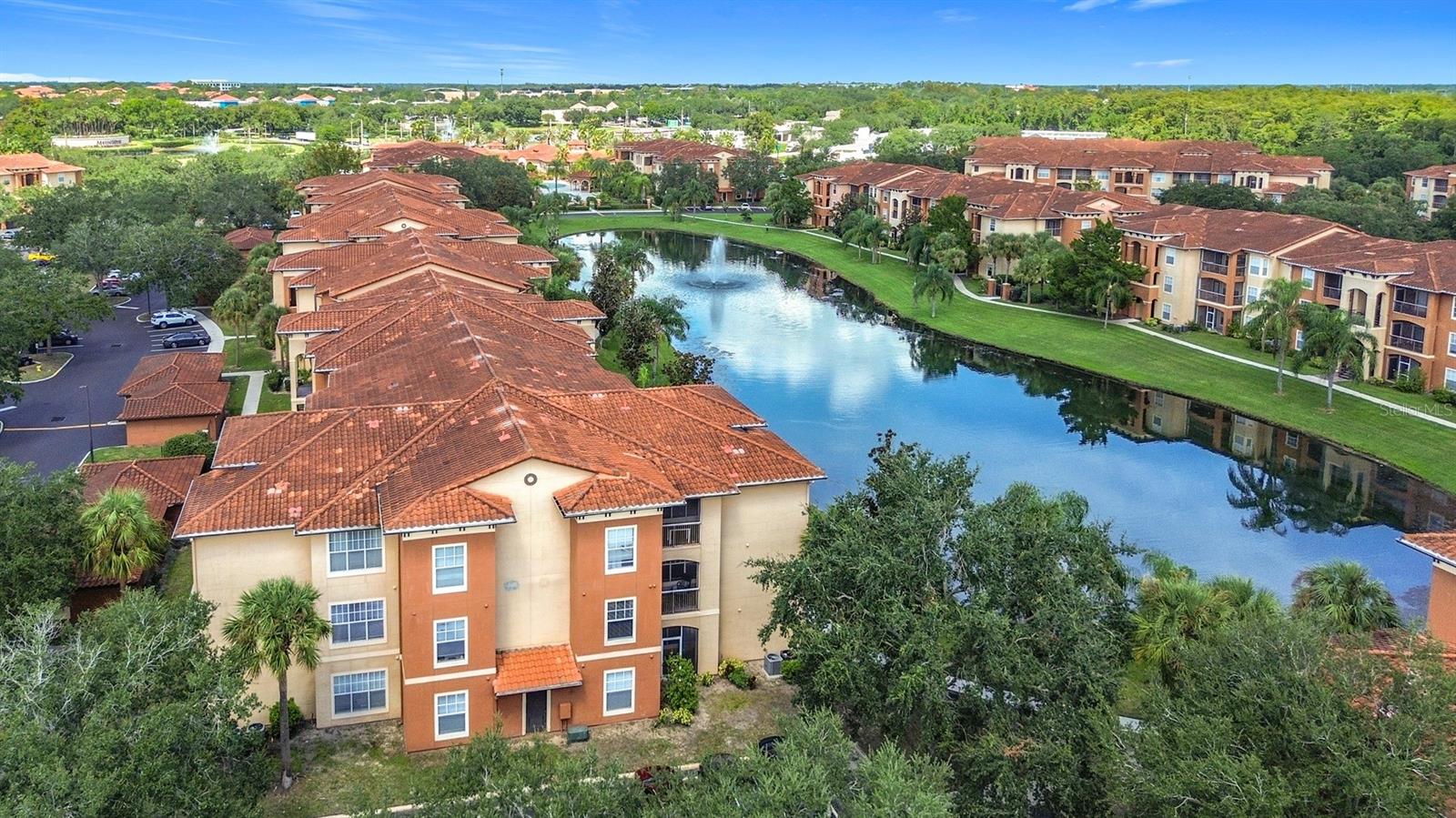 Image 28 of 43 For 5548 Metrowest Boulevard 209