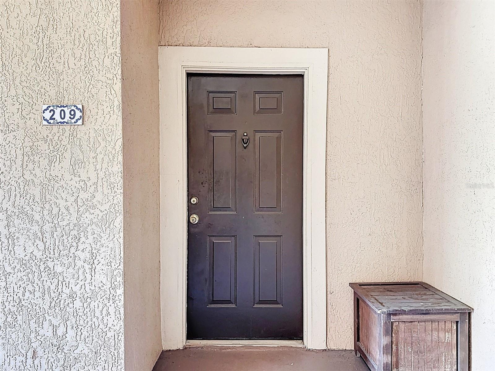 Image 3 of 43 For 5548 Metrowest Boulevard 209