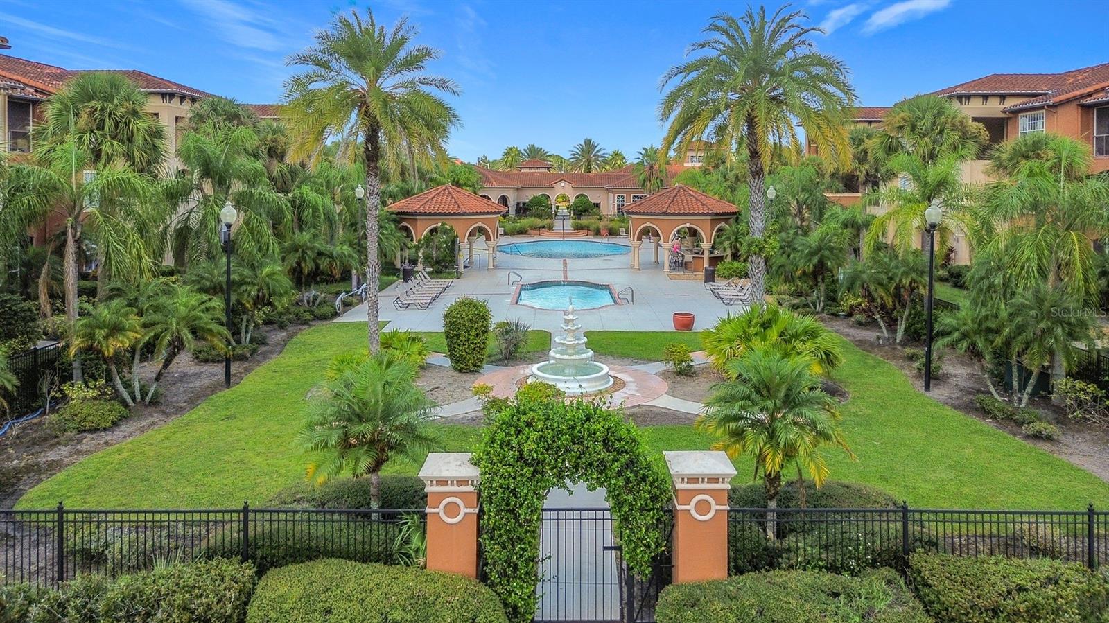 Image 33 of 43 For 5548 Metrowest Boulevard 209