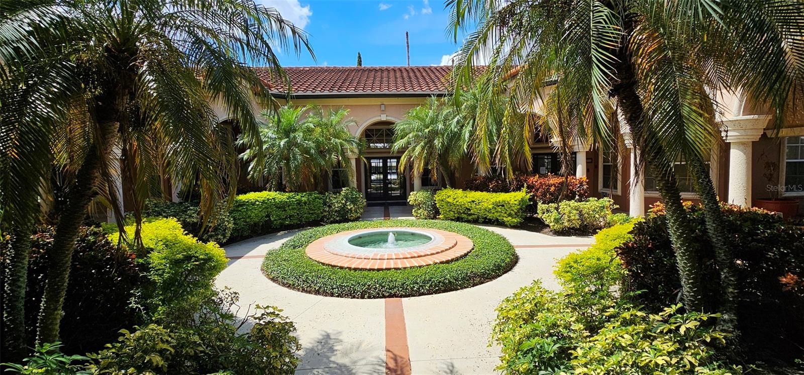 Image 35 of 43 For 5548 Metrowest Boulevard 209