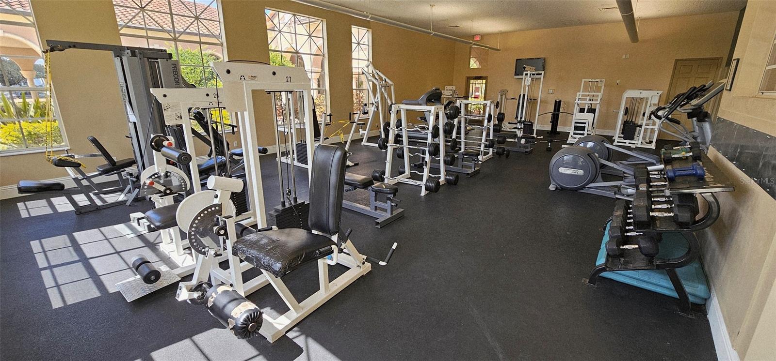 Image 39 of 43 For 5548 Metrowest Boulevard 209