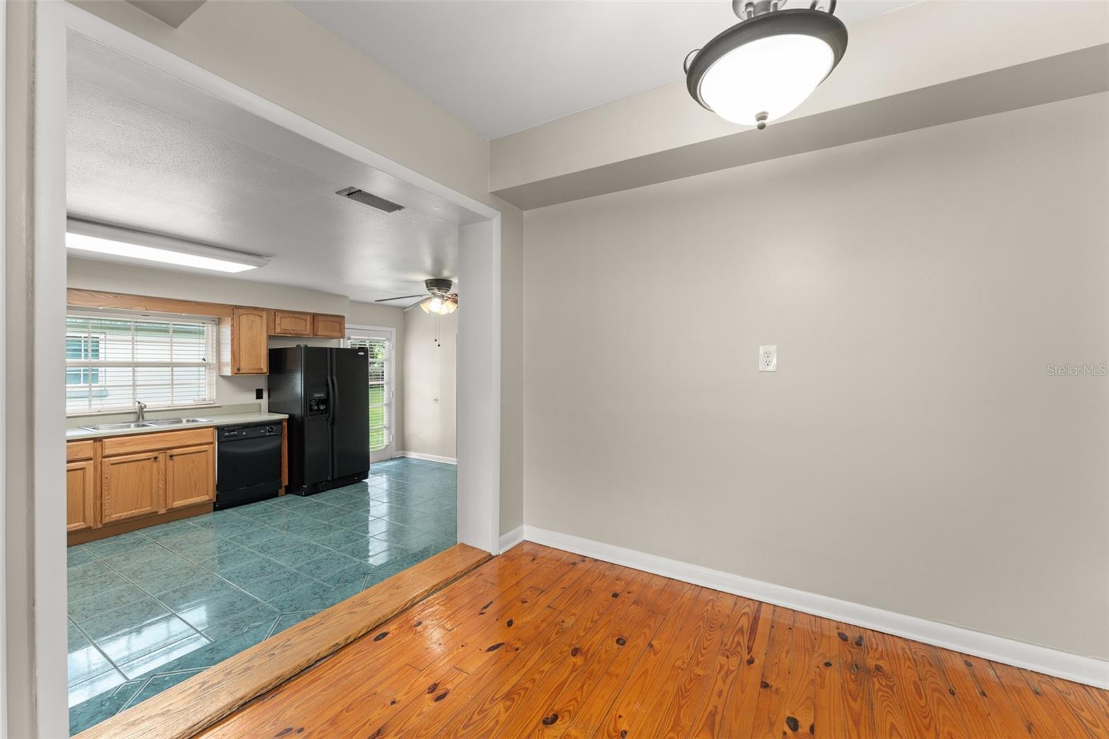 Image 12 of 35 For 2110 Gerda Terrace
