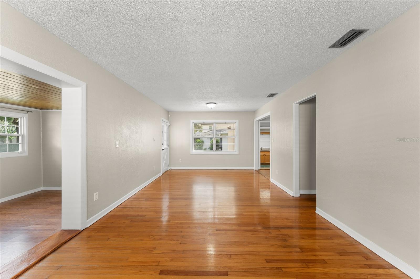 Image 7 of 35 For 2110 Gerda Terrace