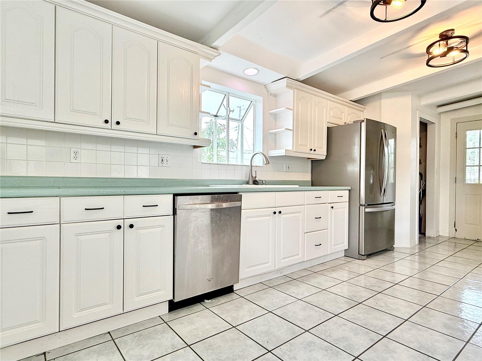 Image 8 of 24 For 6613 Orchard Drive N