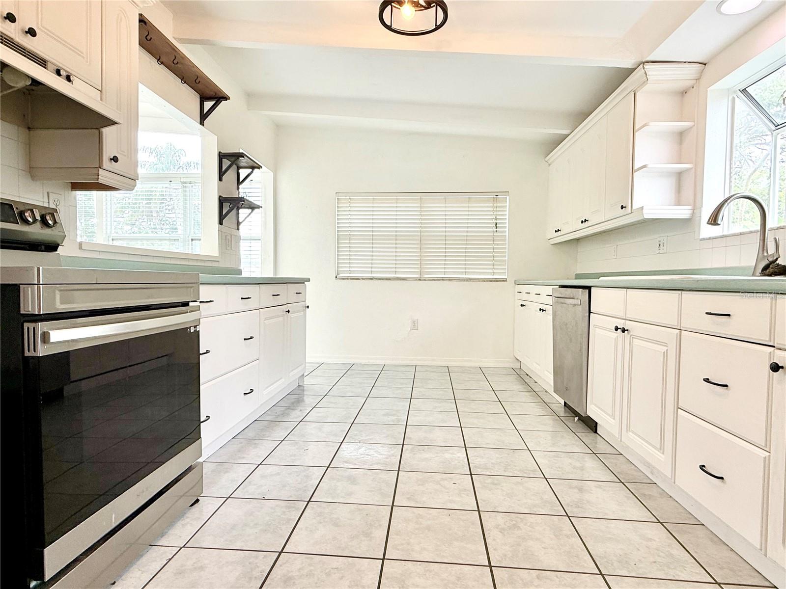 Image 9 of 24 For 6613 Orchard Drive N