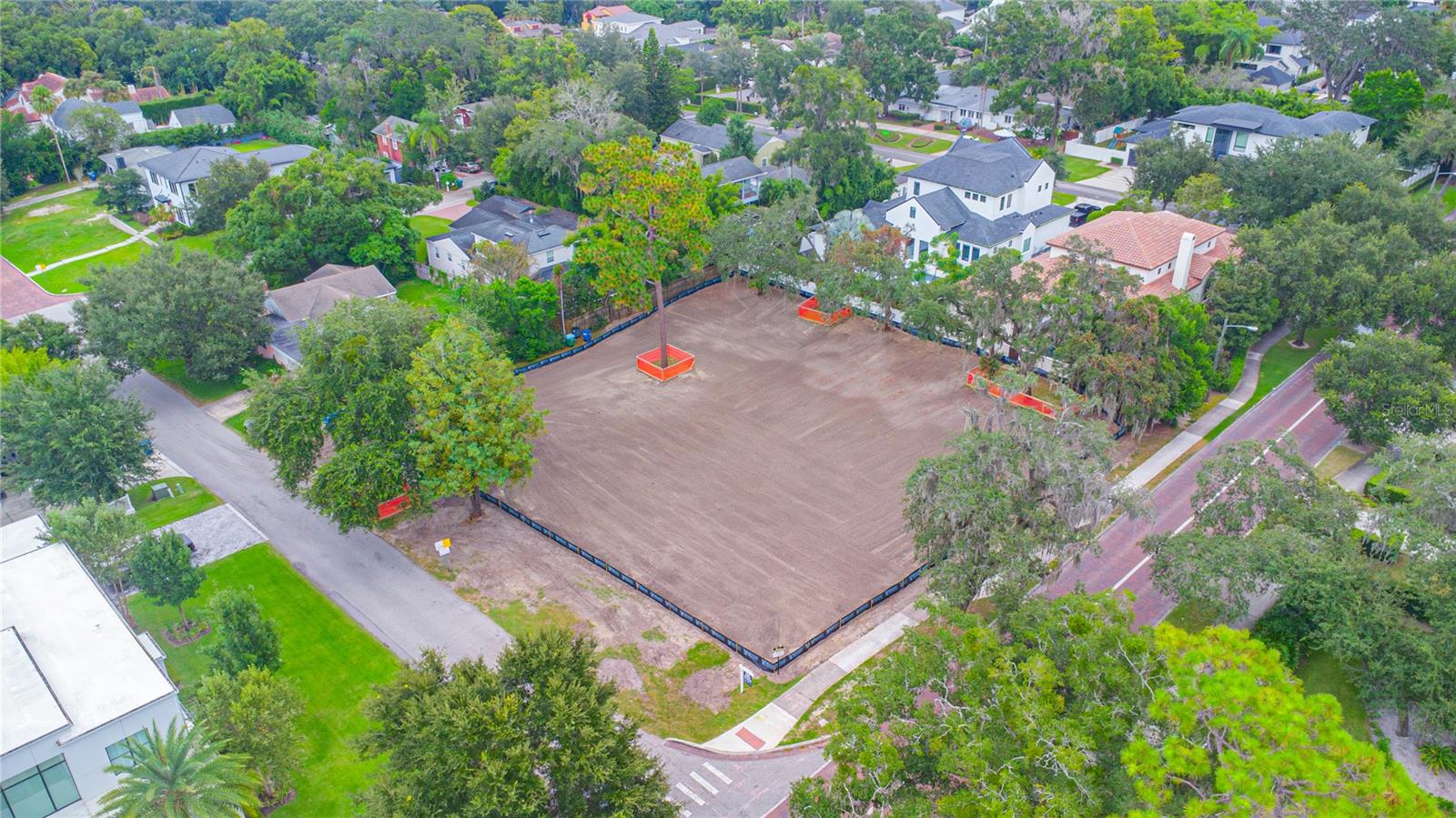 Image 10 of 12 For 141 Lake Sue Avenue