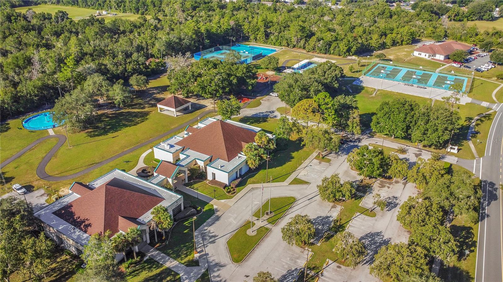 Image 28 of 37 For 15065 35th Circle