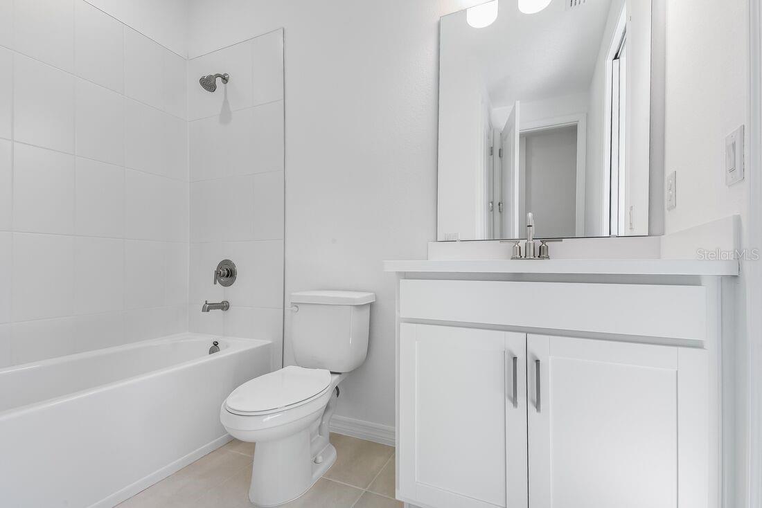 Image 23 of 40 For 581 Moon Shell Circle