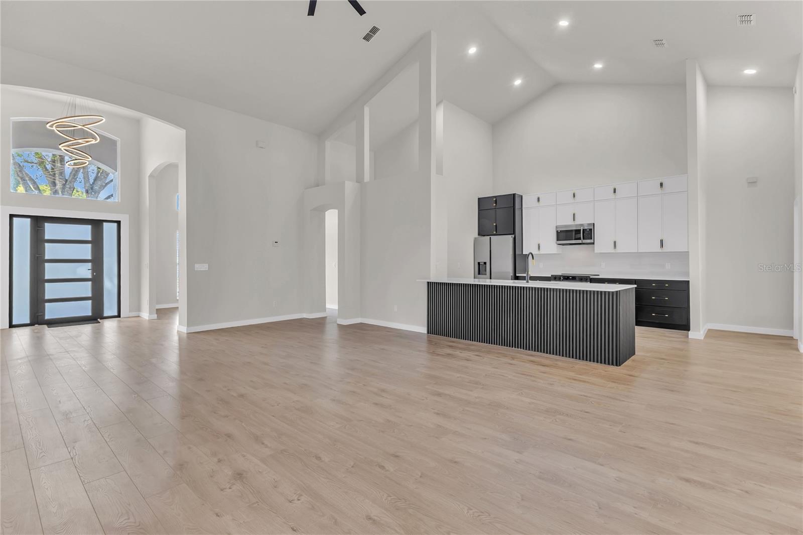 Image 10 of 50 For 515 Key Court