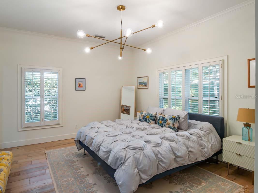 Image 13 of 39 For 10457 Cromwell Grove Terrace