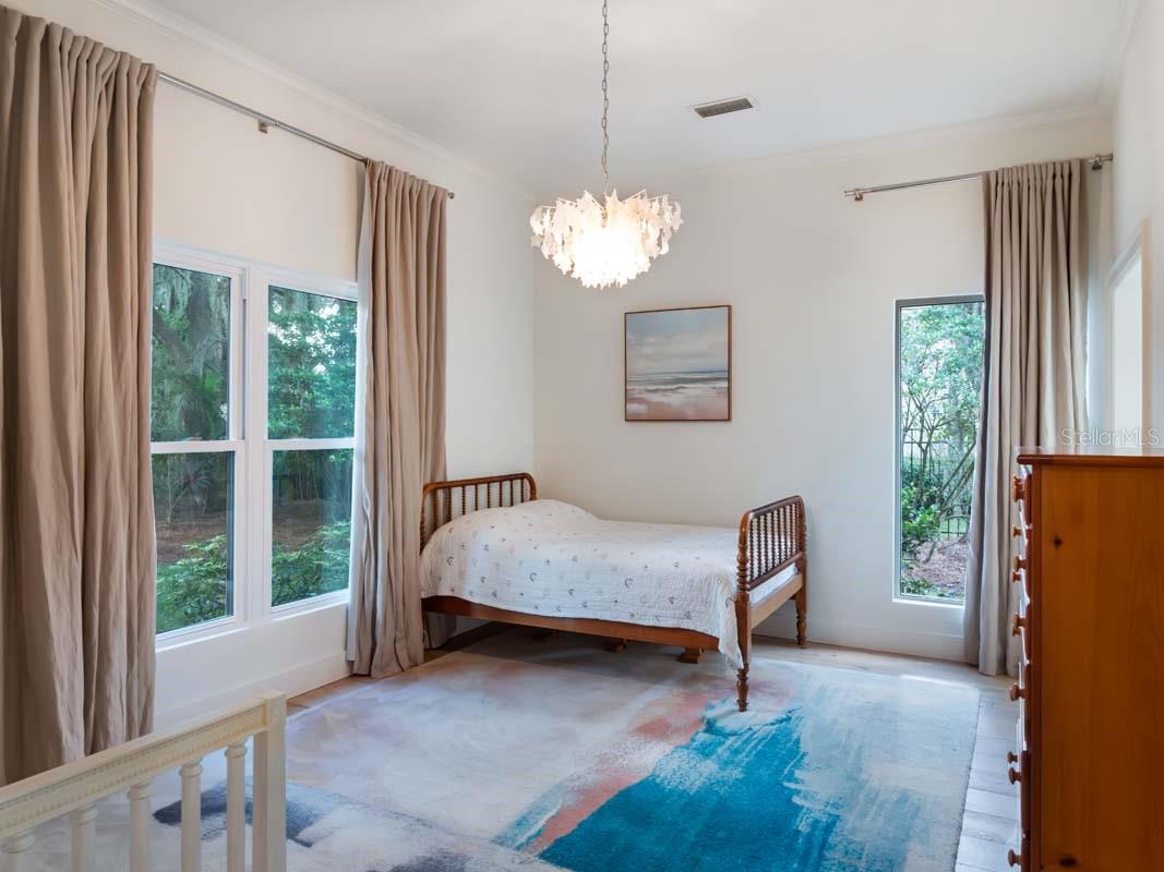 Image 20 of 39 For 10457 Cromwell Grove Terrace