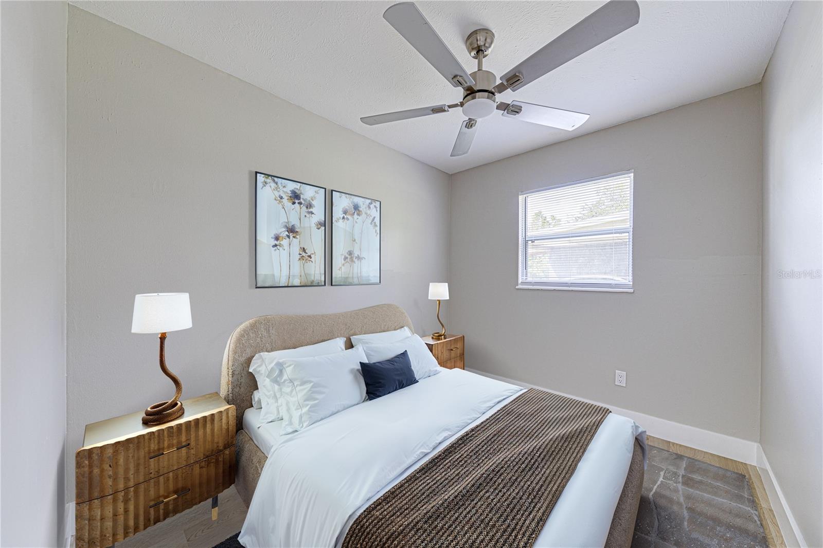 Image 10 of 32 For 1125 Lincoln Terrace