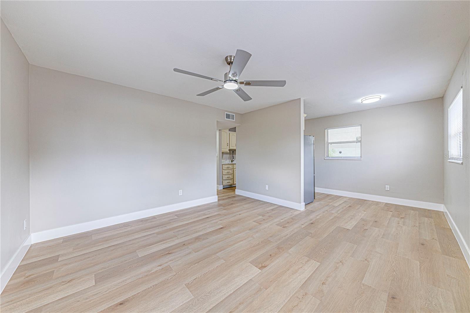 Image 12 of 32 For 1125 Lincoln Terrace